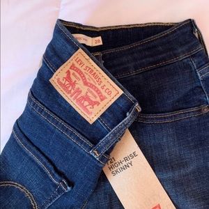 Levi’s High Waist Skinny Jeans